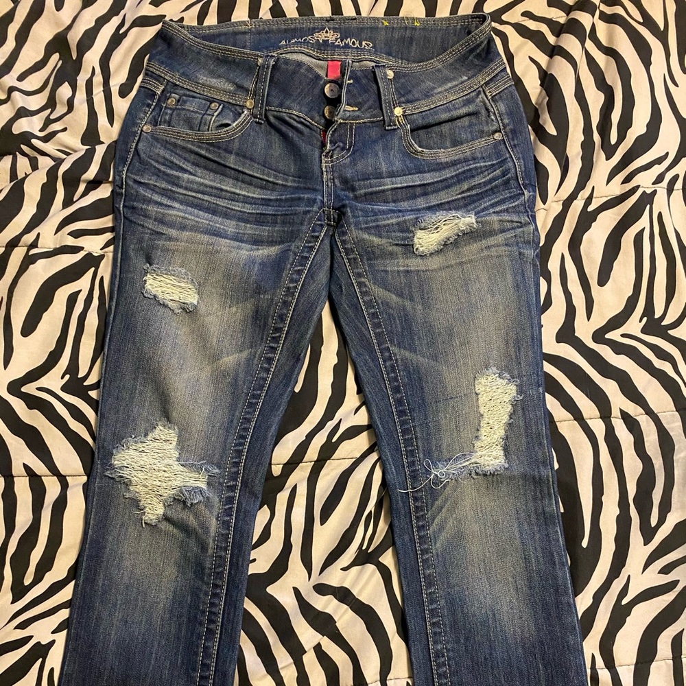 Almost Famous Capris